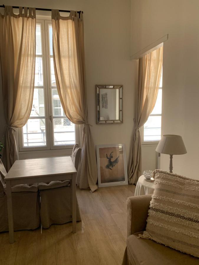 Apartment Limas อาวีญง ภายนอก รูปภาพ